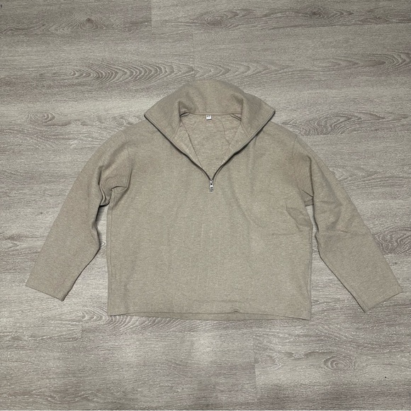 Uniqlo Beige Quarter Zip Sweater - Picture 2 of 5